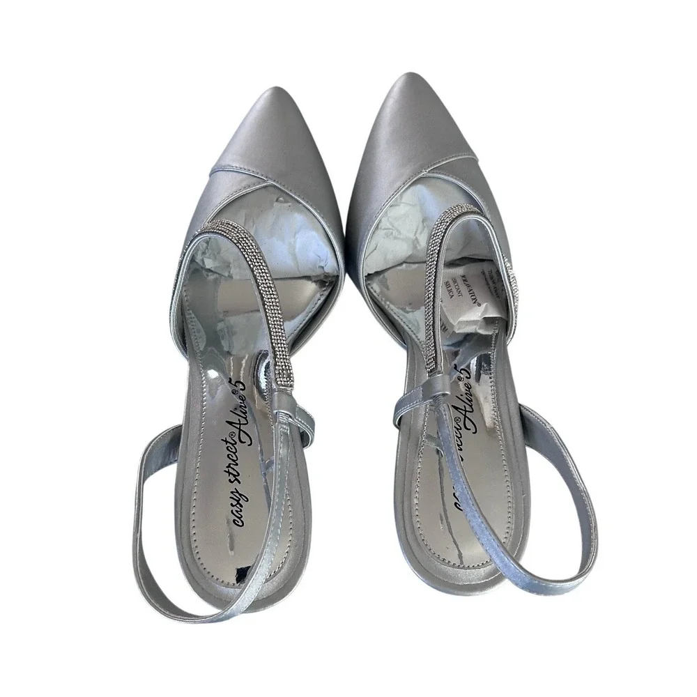 Easy Street Alive @ 5 Emerald‎ Silver Satin Slingback Pumps Heels 9M NEW